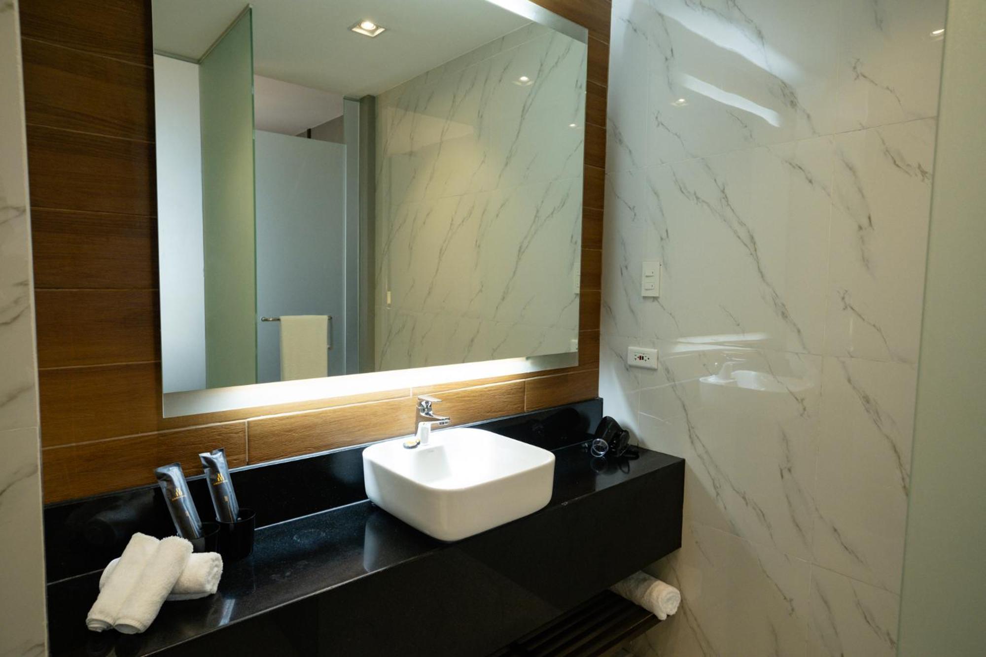 Amber Hotel - Cebu Εξωτερικό φωτογραφία